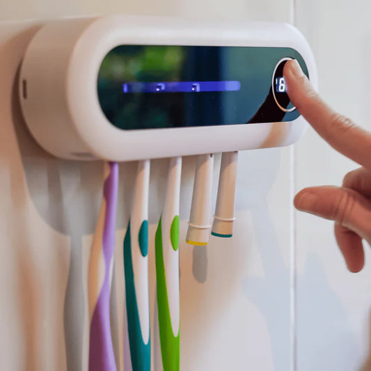 FreshOra™ Family Sterilising Toothbrush Holder